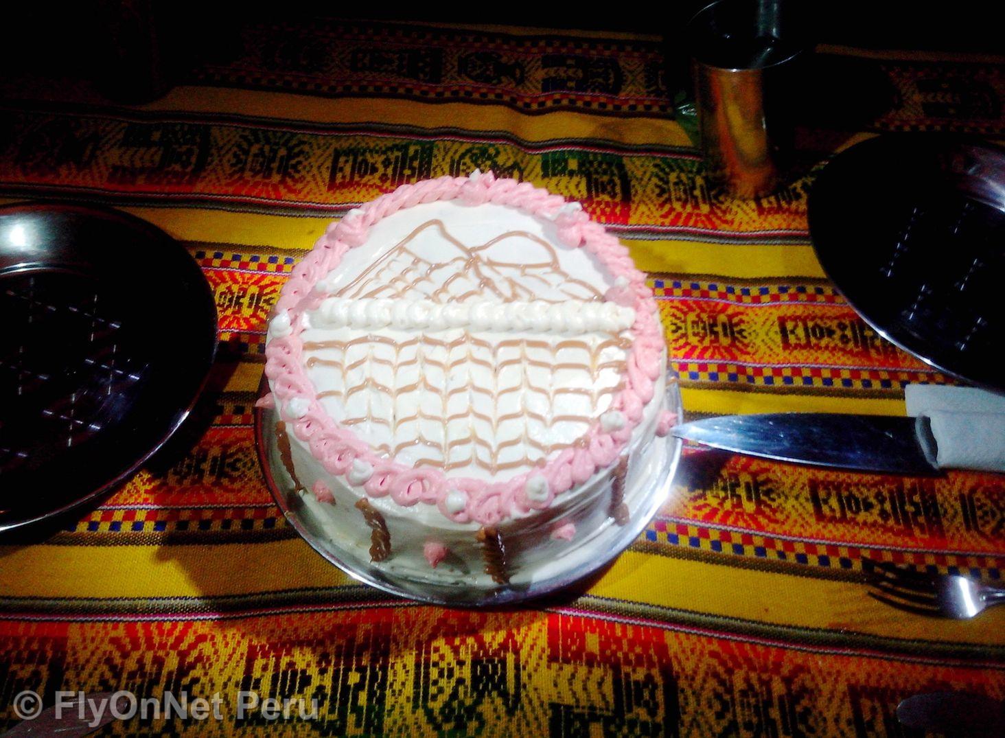Fotoalbum: Birthday cake during the trek