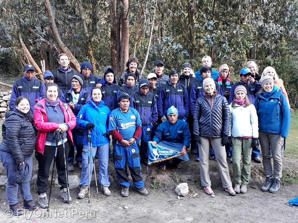Fotoalbum: Die gesamte Gruppe